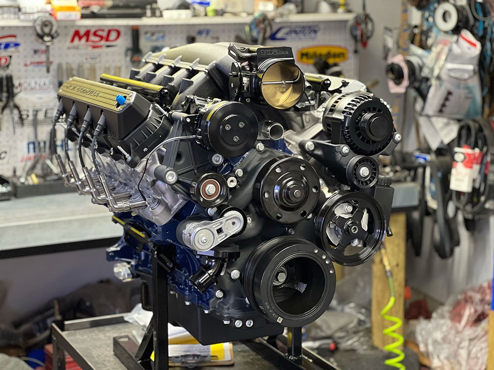 Blue_73L_Ford_Godzilla_Crate_Engine 7.3L Godzilla 625HP With Holley Oil System And High Mount Kit - Image 1